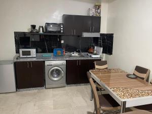 Appartement 11 2èm étage. (POUR FAMILLE)