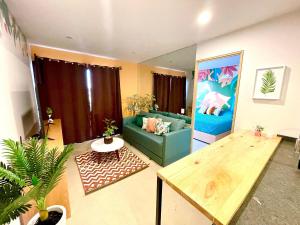 Penthouse vista espectacular con muchas amenidades (gimnasio, smoke room, salón de juegos, business center, masajes, etc..)