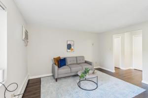 Scenic Towers 3020 I Cozy & Comfy I Free Parking - 4hvězdičkové hotely ve městě Parma