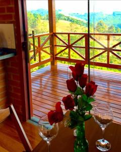 Chalé 2 hidromassagem lareira e cozinha