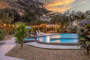 Arenal Family Home - Families & Friends Gateway