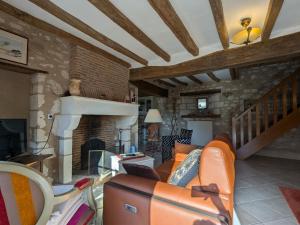 Maisons de vacances Maison renovee au coeur du Parc Naturel de la Brenne avec jardin et terrasse - FR-1-591-44 : photos des chambres