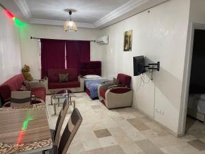 Appartement 25 4èm étage ( POUR FAMILLE )