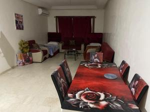 Appartement 26 au 4ème étage avec balcon ( POUR FAMILLE )