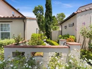 Irvine Inn Love - Lovely Furnished 3-bed Home in Woodbury - Irvine