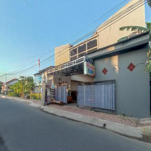 Hotel Grand New Si Jago Mitra RedDoorz