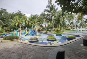 Carnelian Tower Hotel at Forestcity 4110 with WIFI