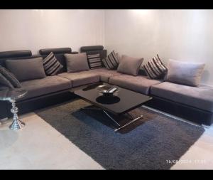 Chic et Cosy deux chambres avec Piscine