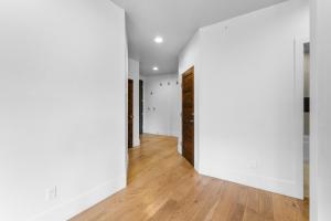 Blue R Flats Bld 3 203