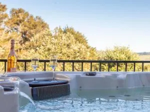 Tio Point - Clevedon Family Getaway - Whitford