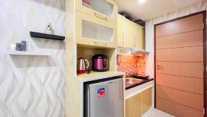 Good Place Studio Apartment at Vida View Makassar By Travelio
