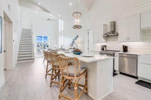 By The C-Shore TC 8301