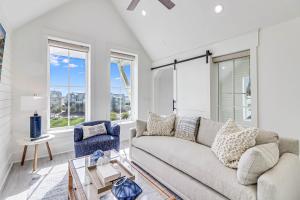 By The C-Shore TC 8301