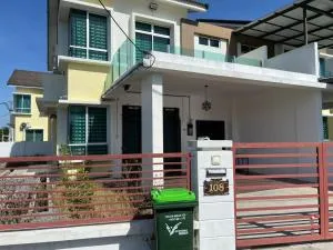 Roseeyou Homestay - 樟仑