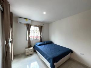 Espectacular casa con parqueadero bien ubicada