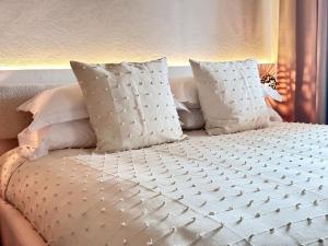 Casa Escorpión Oaxaca · · Handmade in Oaxaca · AC · Patio · Rooftop ·