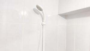 Cozy and Homey Studio Room Tokyo Riverside PIK 2 Apartment By Travelio