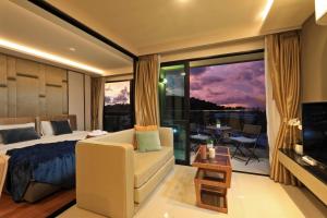 1 bdr Sea view Apartment in Mida Surin Beach by Capital Pro