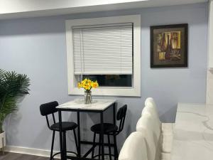 Charming Unit in Yonkers Close to NYC