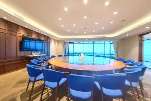 Carnelian Tower Hotel at ForestCity 4122 with WIFI