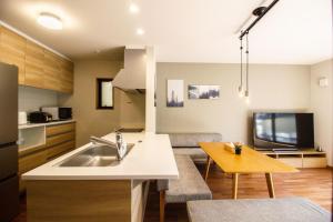 JS暁宅-彩月 ayatsuki