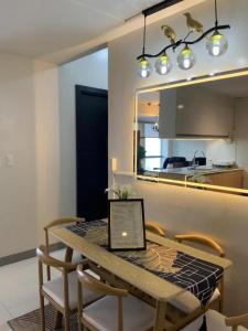 Luxurious 2 BR at Eastwood City