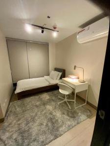 Luxurious 2 BR at Eastwood City