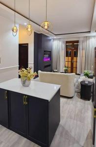 Unique and Cozy 2 Bedroom Apart