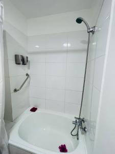 Nicoland Playa y piscina La Serena