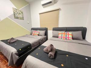 TcVila4 18PAX 5BR 3Min to TelukCempedak Beach