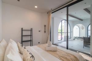 Modern 3BR Villa Near Atlas, Finns Beach Clubs