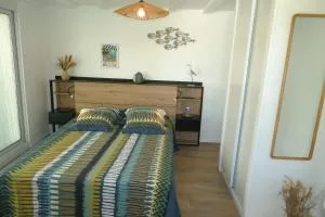 Gîte 2 pers en studio indépendant chez l'habitant pour nuitée au calme et proche de la plage - سان-جورج-دي-ديدون