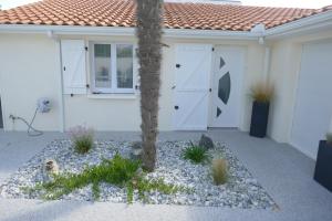 Sejours chez l'habitant Gite 2 pers en studio independant chez l-habitant pour nuitee au calme et proche de la plage : photos des chambres