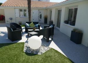 Sejours chez l'habitant Gite 2 pers en studio independant chez l-habitant pour nuitee au calme et proche de la plage : photos des chambres