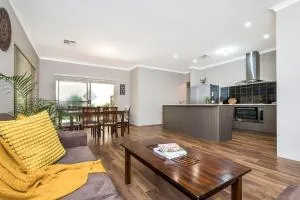 KALB8 - Family Friendly 4BR Home - Mahogany Creek