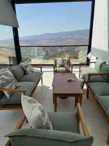 شاليه بيت التل HILLHOUSE Chalet