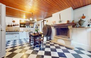 Gorgeous Home In Chessy With Wifi