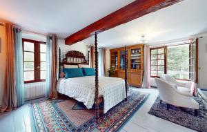 Gorgeous Home In Chessy With Wifi