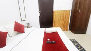 Mauryan Elite Hotel Lajpat Nager