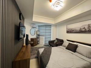 Azure North Pampanga Bachelor Pad