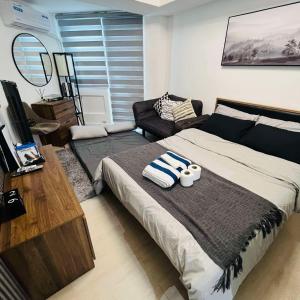 Azure North Pampanga Bachelor Pad