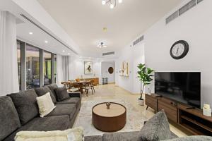 FIRST CLASS 2BR Luxurious Escape