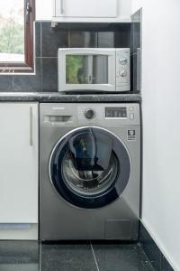 Gorgeous House, 5 Beds, Amazing transport links