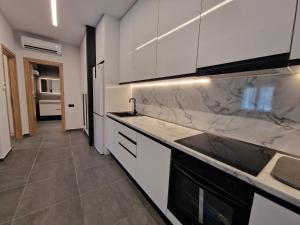 Iasonos 9 Luxury Apartments