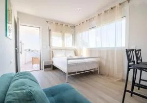 Elegant Suite near Beach 7 - Ayía Marína