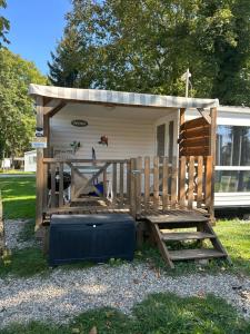 Campings Chez Nathalie mobil home chauffe et climatise : Mobile Home