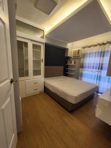Accolade Place - DMCI