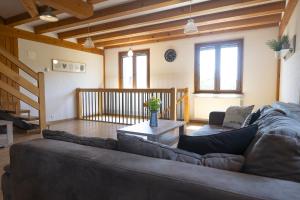 Appartements CREMANT - Appartement Spacieux et lumineux - Parking gratuit : photos des chambres