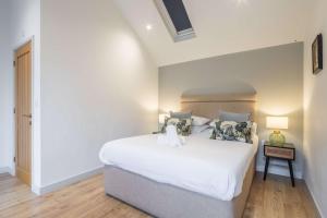 King Deluxe Ensuite with Courtyard View - Venn