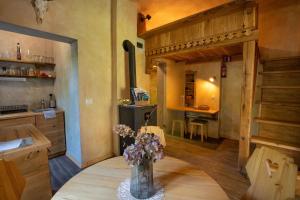 Alpine styled apartment in central BLED